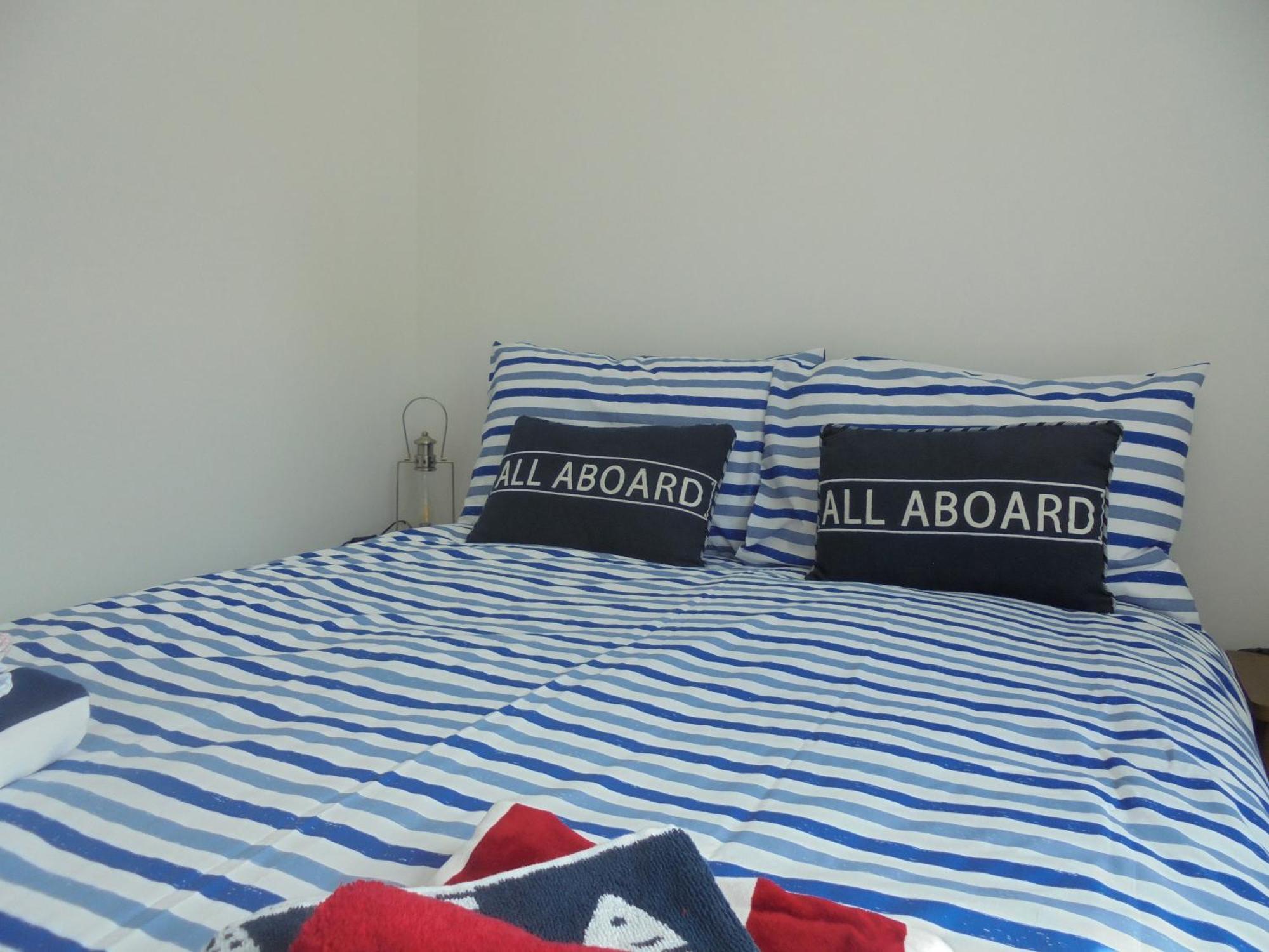The Beach House Holiday Apartments Eastbourne Room photo